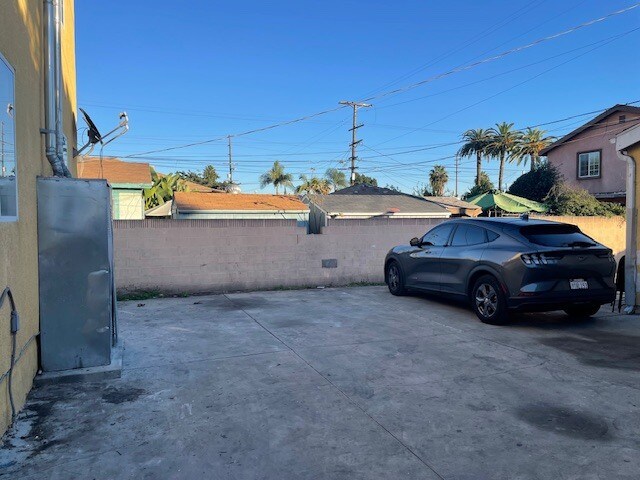 Building Photo - 238 E 73rd St