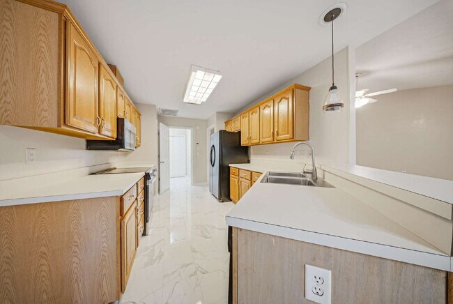 Building Photo - 1535 Breamstone Ridge