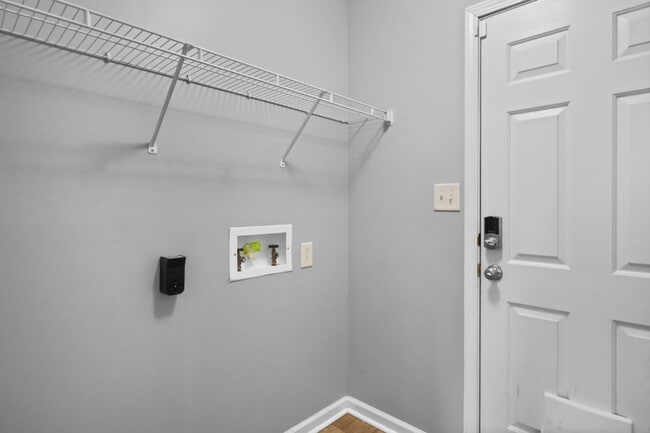 Building Photo - 1241 Gatsby Ct