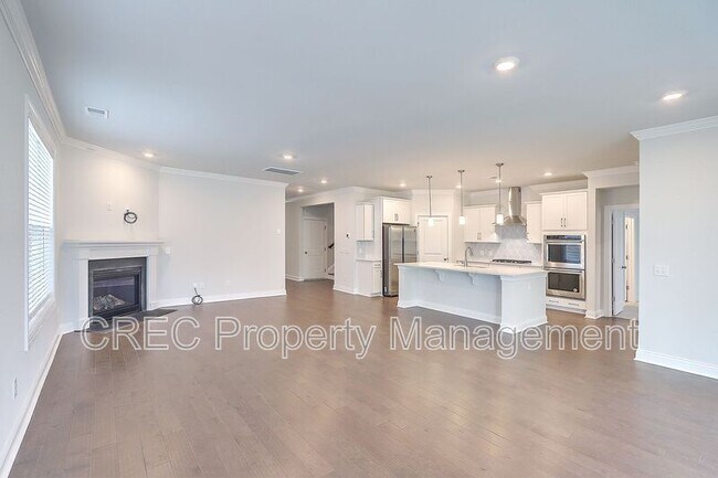 Building Photo - 166 Whaler Ave