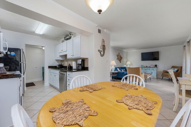 Building Photo - 293 Sunset Bay