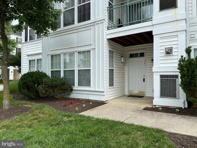 Building Photo - 15618 Everglade Ln