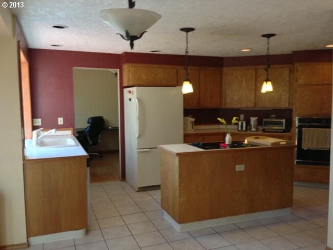 Building Photo - 2228 NW 159th Pl
