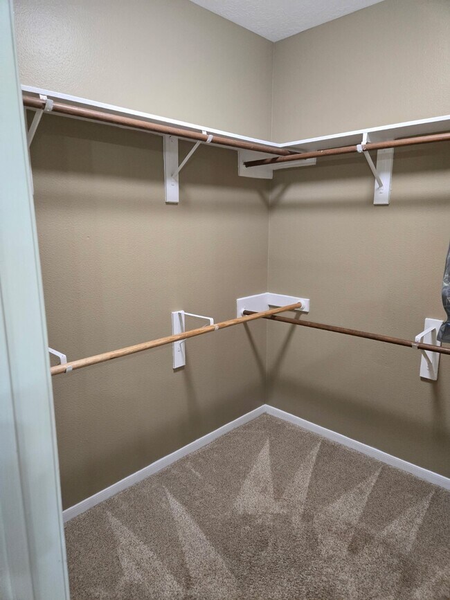 Building Photo - 9519 Willow Lodge Ct