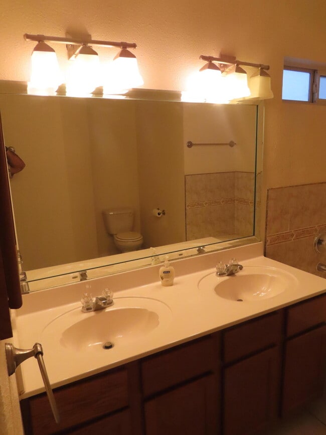 Building Photo - 12944 Tierra Pueblo Dr