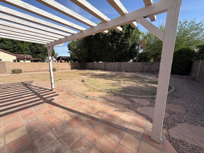 Building Photo - 3913 W Morelos St