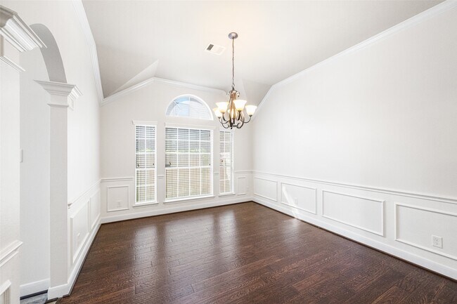 Building Photo - 12806 Winter Springs Dr