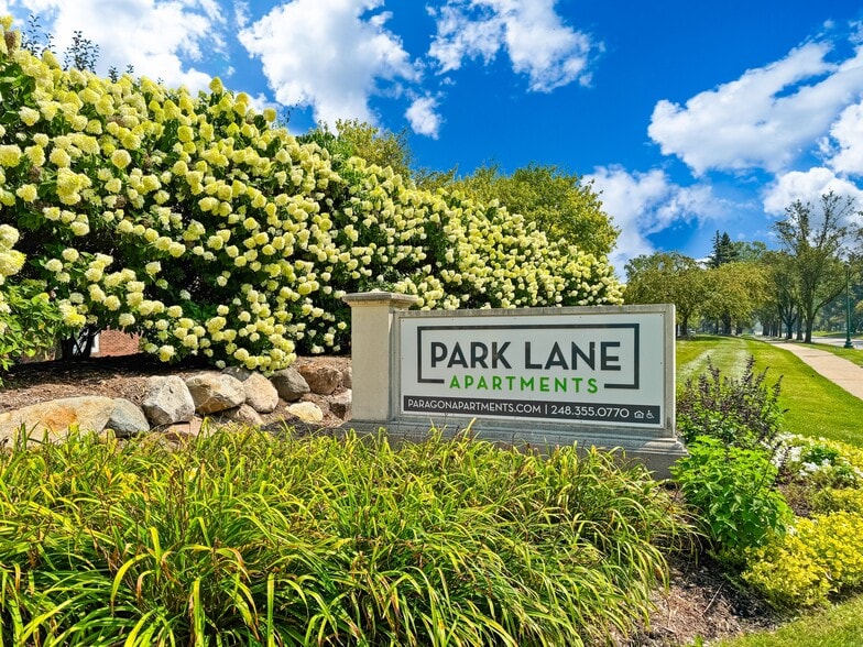 Building Photo - Park Lane Apartments