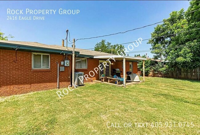 Building Photo - 2416 Eagle Dr