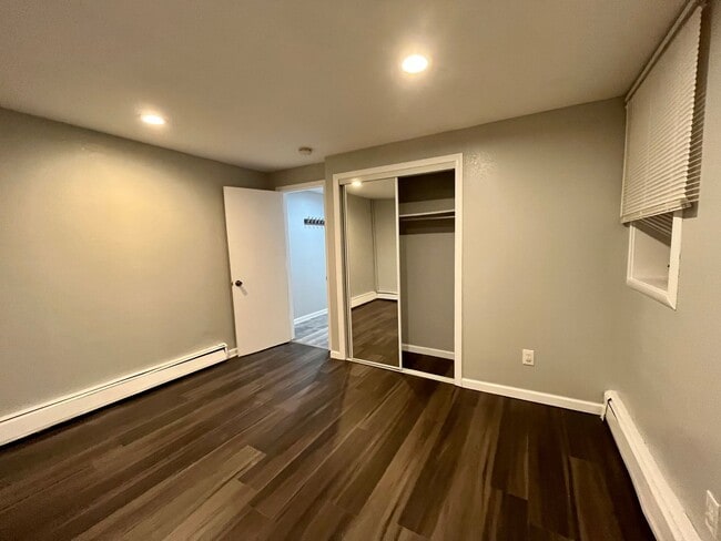 Building Photo - Harriet