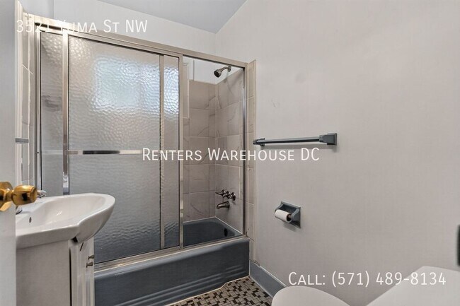Building Photo - 3521 Yuma St NW