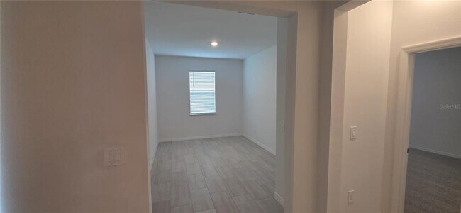 Building Photo - 9436 Scouter Bee Pl