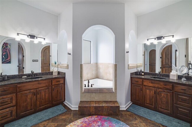 Building Photo - 15203 Lariat Trail