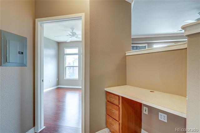Building Photo - 10184 Park Meadows Dr