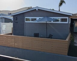 Building Photo - 8422 Highwood Dr