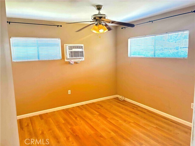 Building Photo - 550 N Valencia Pl