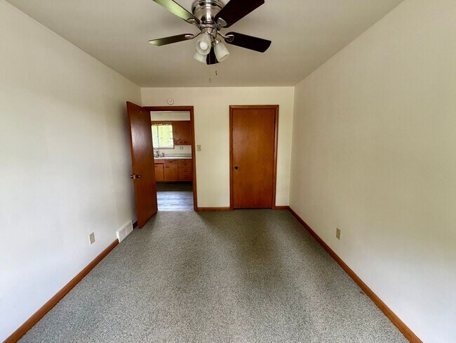 Building Photo - 1001 Basilone Dr