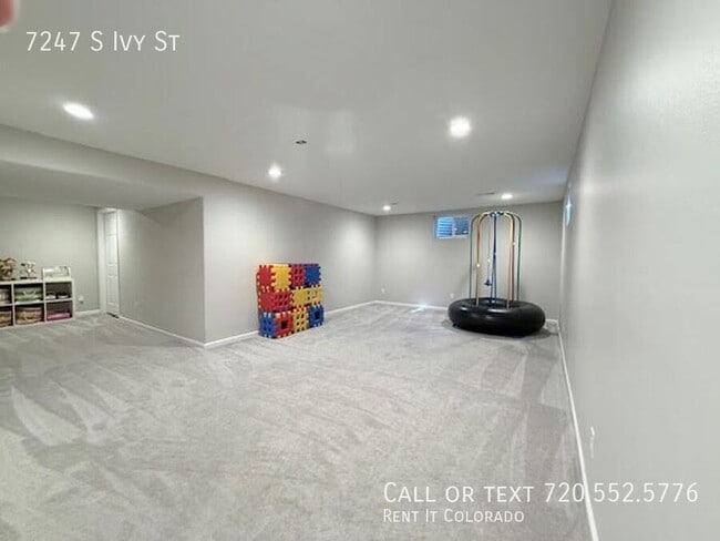 Building Photo - 7247 S Ivy St