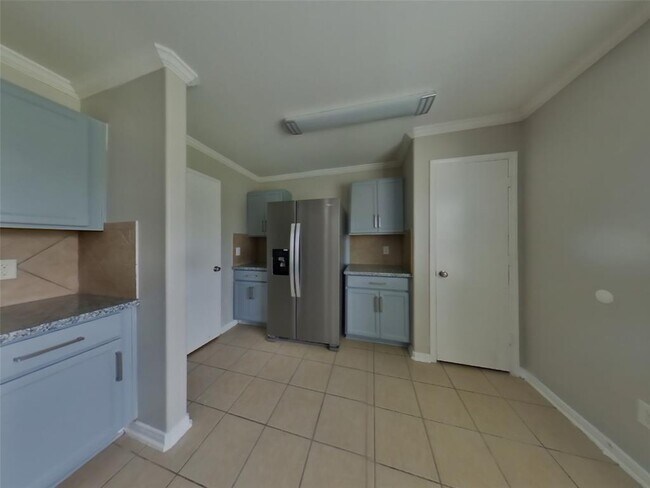 Building Photo - 12638 Burdine St
