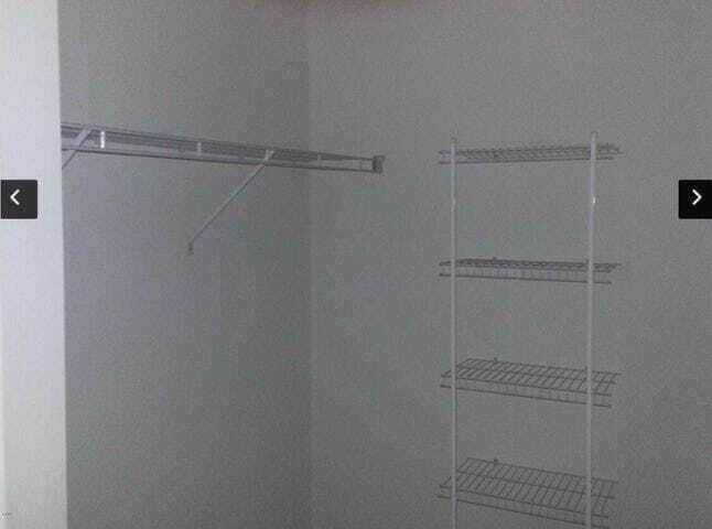 Building Photo - 804 E Windward Way