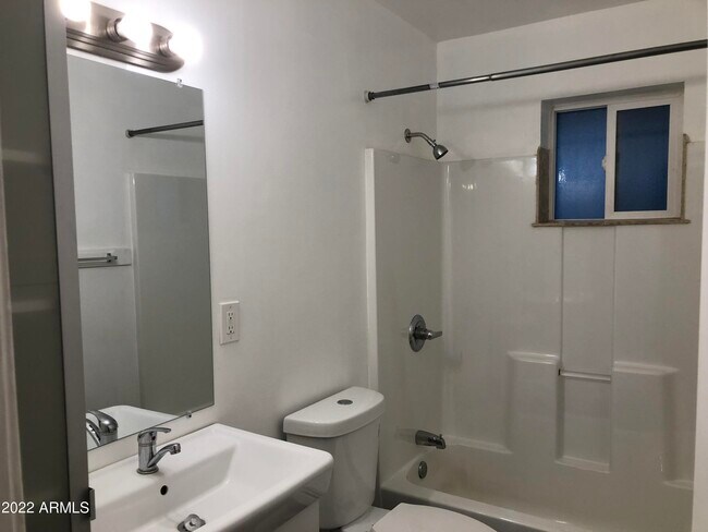 Building Photo - 2020 S Granada Dr