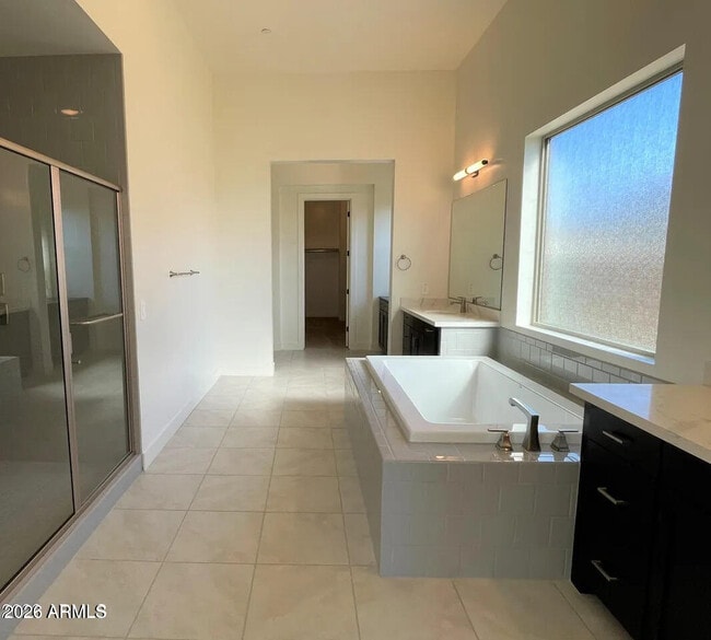 Building Photo - 9273 W Country Club Trail