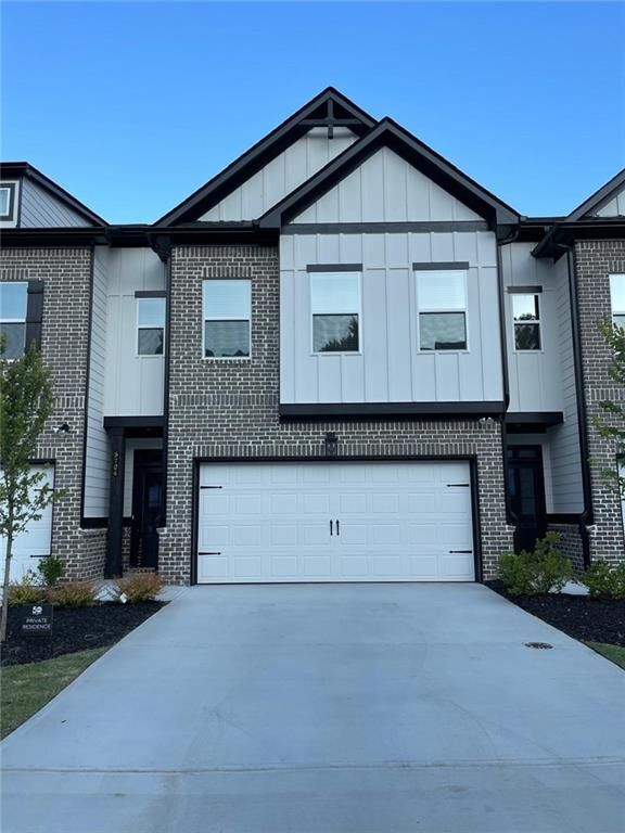 Building Photo - 5704 Urban Vlg Wy