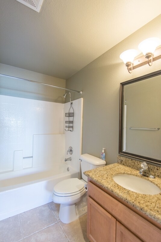 Building Photo - 7130 Shoreline Dr