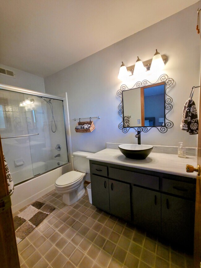 Building Photo - 2488 N Whispering Pines Way