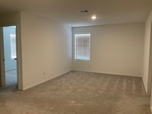 Building Photo - 1627 Birch Wood Dr