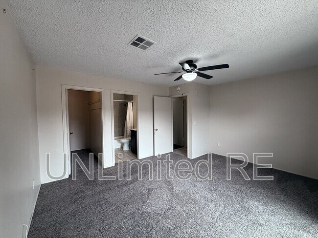 Building Photo - 4752 N Scout Way