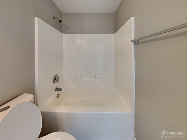 Building Photo - 5118 Quaking Grass Ct