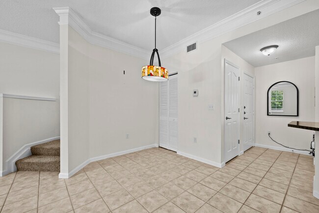 Building Photo - 245 Murcia Dr