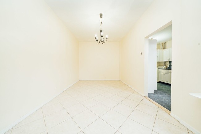 Floorplan - 210 Humboldt St