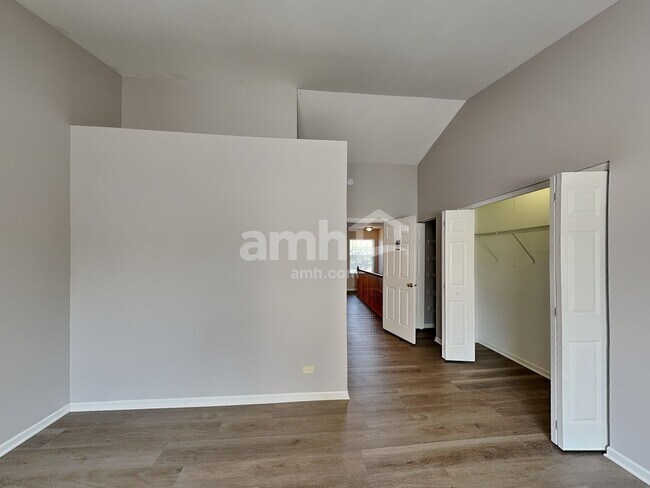 Building Photo - 104 Polaris Dr