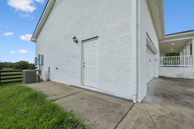 Building Photo - 9021 Lane Rd