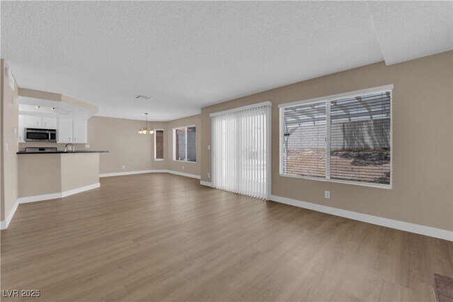 Building Photo - 2830 Belleza Ln