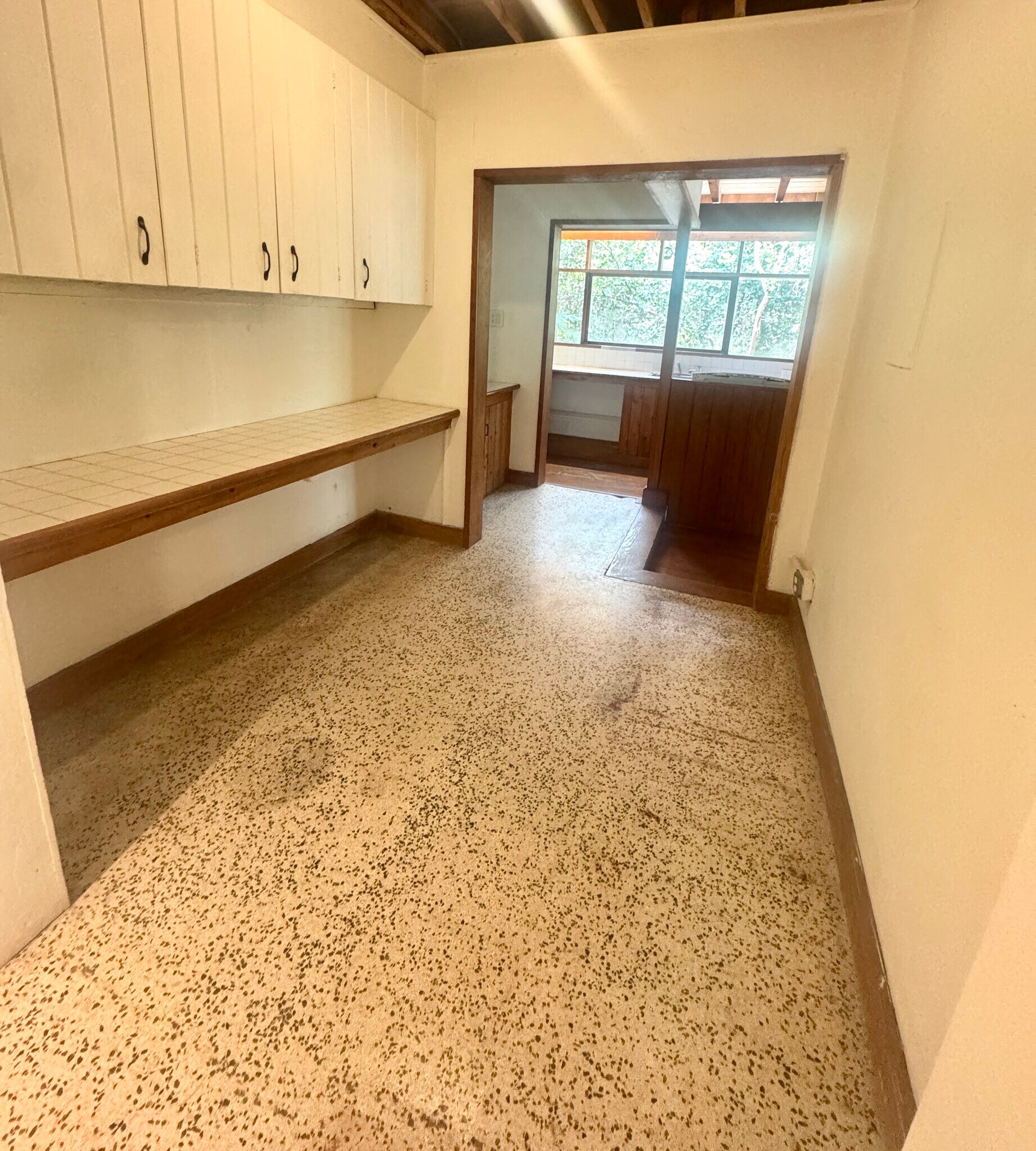 Building Photo - 5958 SW 60th St