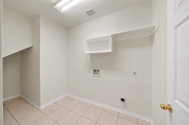 Building Photo - 14213 Stone Bluff Ln