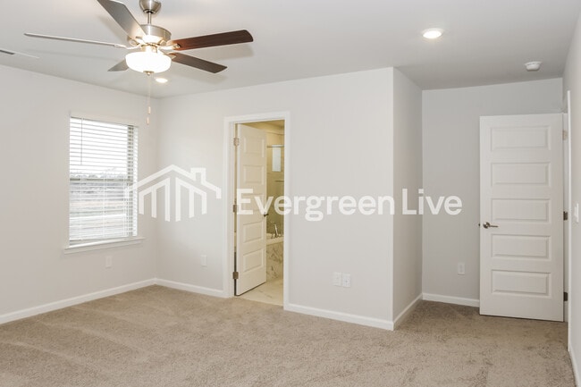 Building Photo - 226 Exeter St