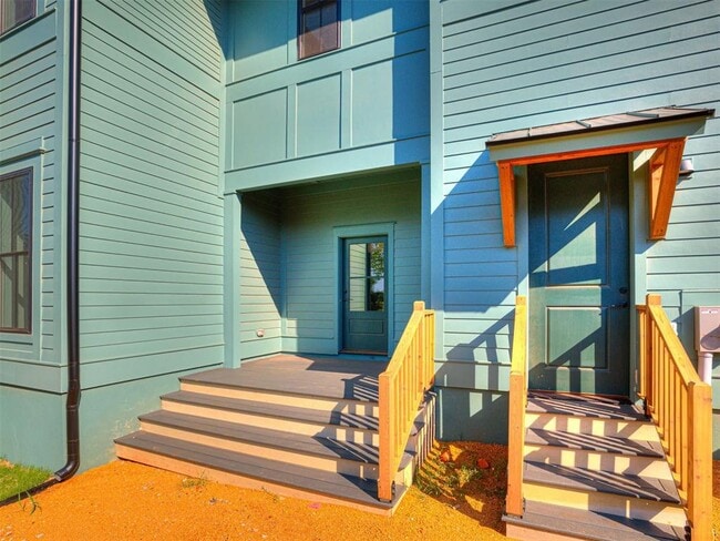Building Photo - 29612 Memory Ln