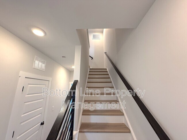 Building Photo - 4023 Tundra Rd