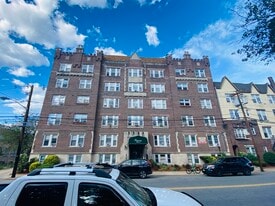 Building Photo - 50 Anderson St