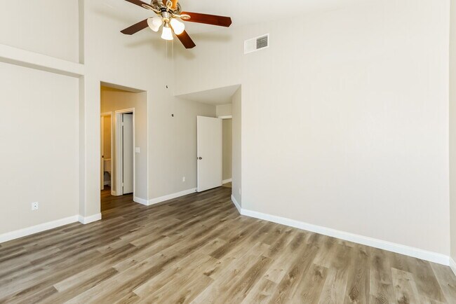 Building Photo - 5037 Via De Fortuna Way