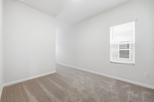Building Photo - Silver Fir Ln - Garner