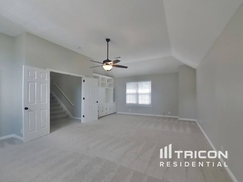 Building Photo - 1208 Holt Hills Ct