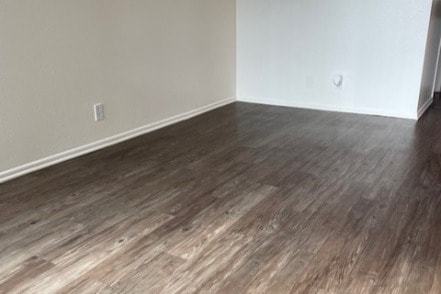 Building Photo - Huntington Pointe