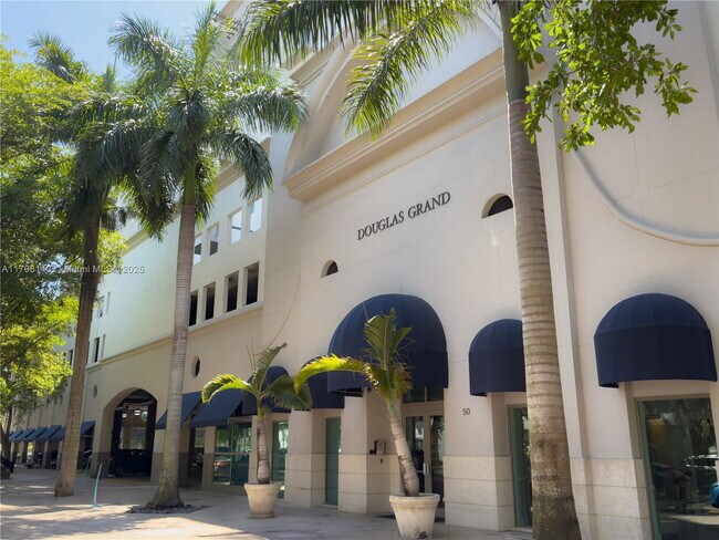 Building Photo - 50 Menores Ave