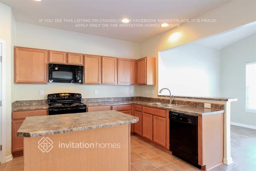 Building Photo - 10885 Tailwater St