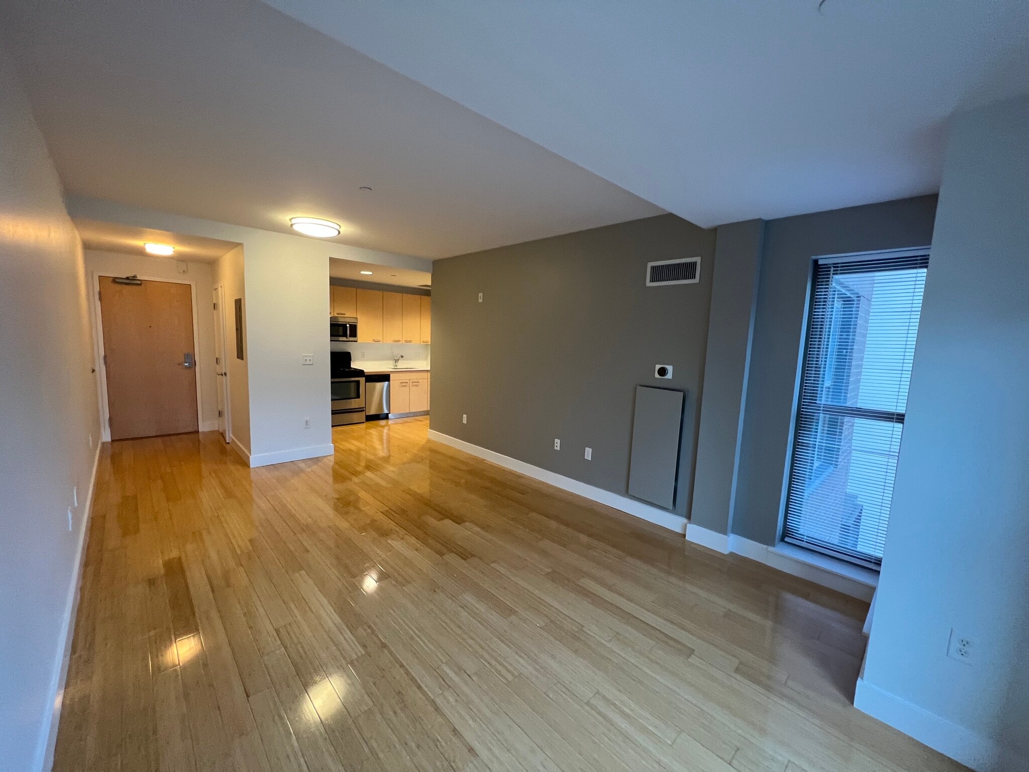 Building Photo - 1085 Boylston St